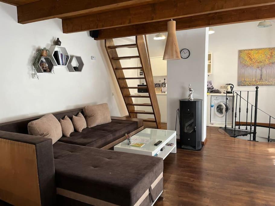 Апартаменты Cozy 3 Story House In Old Town Таллин Экстерьер фото